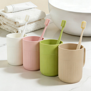 Juego de vasos para cepillos de dientes, material PP 8x10, vaso para cepillos de dientes independiente para uso familiar en el baño - Product Image 1