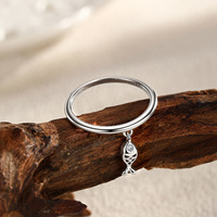 Anillo de Boda Personalizado con Diseño de Pez, en Plata de Ley 925 con Baño de Rodio y Oro de 14K, con Circonita, Colgante de Pez Pequeño