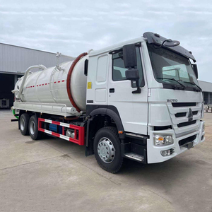 Camion aspirateur d'eaux usées Sinotruck Howo 10m 6x4 avec pompe à vide, transmission manuelle, diesel Euro 3 Dongfeng pour fosse septique - Product Image 4