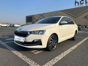 Skoda Rapid <span class=keywords><strong>de</strong></span> 6 Velocidades Automática, Gasolina 1.5L, Usada, 5 Asientos, Volante a la Izquierda, a la Venta, <span class=keywords><strong>Precio</strong></span> Bajo - Product Image 2