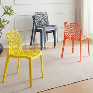 Chaises de salle à manger ergonomiques en plastique, design élégant, sans accoudoirs, durables, à prix abordable, très demandées - Product Image 2