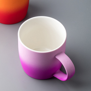 Taza de Cerámica con Degradado, Diseño Redondo Minimalista, Impresión Digital, Ecológica, Regalo Empresarial, Artículos Promocionales para Bebidas - Product Image 1