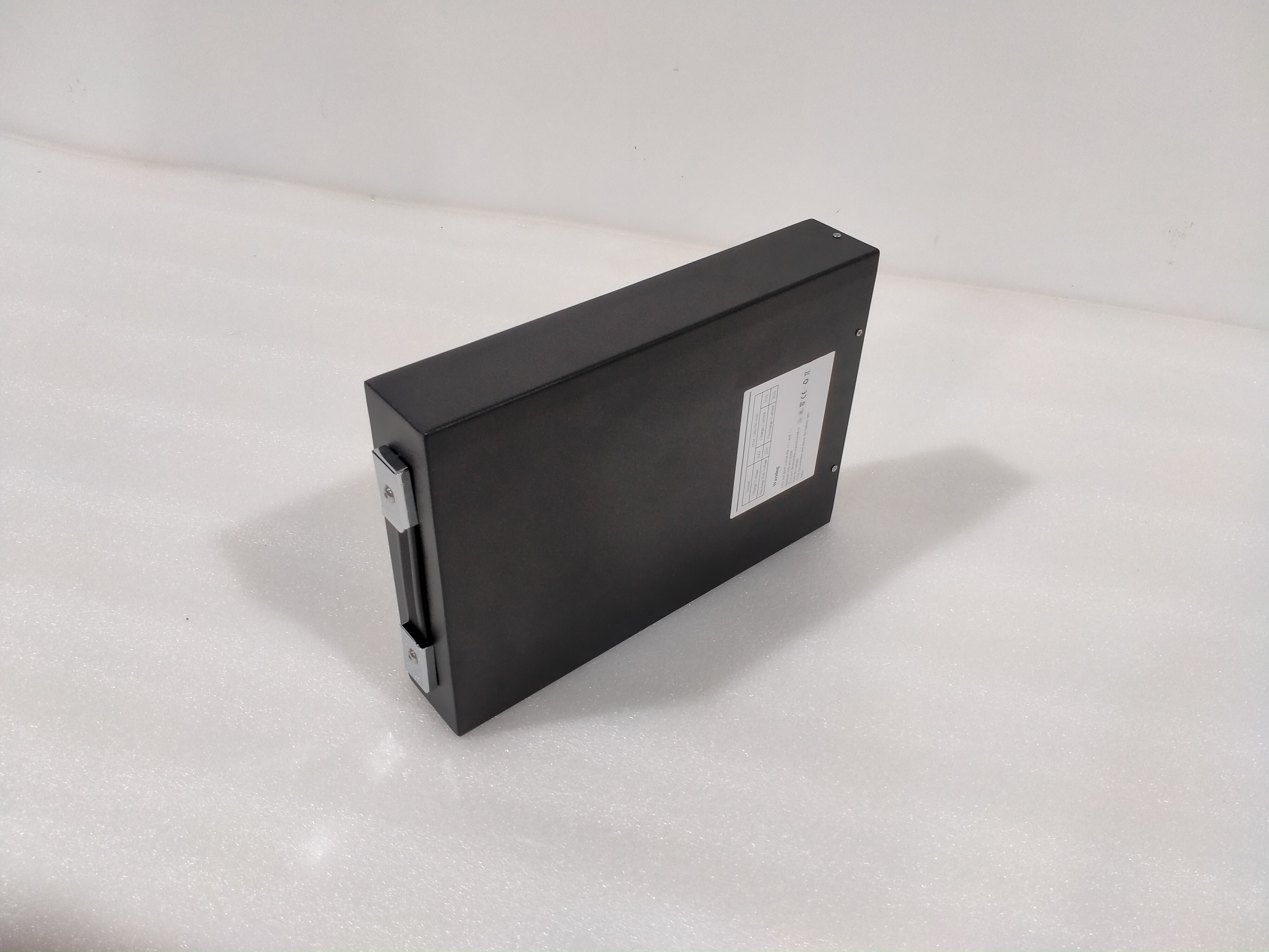 48V 20Ah 60V 40Ah LiFePO4 Battery Pack for E-bike Scooter Motorcycle L205 x W140 x H350mm Capacity 20ah
