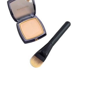 <span class=keywords><strong>Pinceau</strong></span> <span class=keywords><strong>de</strong></span> maquillage professionnel noir à manche en bois unique et virole en aluminium, en poils synthétiques véganes, sans traces, en forme <span class=keywords><strong>de</strong></span> langue, marque privée - Product Image 1