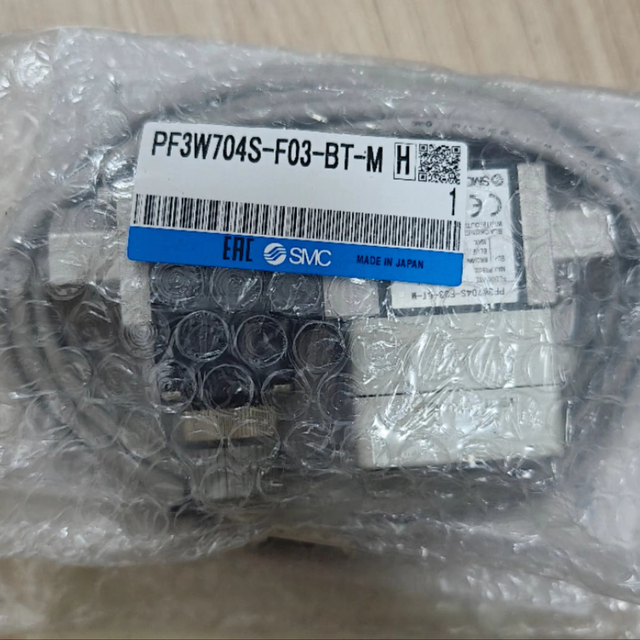 Flow Switch PF3W704S-F03-BT-M SMC