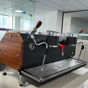 Máquina de Espresso Italiana Semiautomática de Doble Cabezal y Alta Capacidad con Control Preciso de Temperatura y Sistema de Espuma - Product Image 3