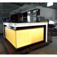 Ensemble de table et de chaises de bar rétroéclairées modernes et luxueuses pour club, centre commercial, restaurant, salon - Meubles commerciaux en surface solide