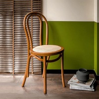 Chaise de salle à manger empilable solide vintage en bois courbé de meubles de location d'événement de qualité commerciale