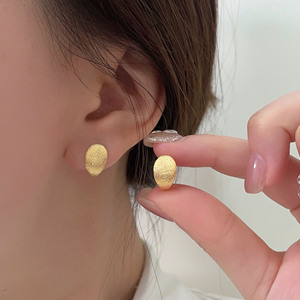 925 Sterling <b>Silver</b> Oval <b>Stud</b> <b>Earrings</b> Matte Gold Texture Everyday Wear Simple Commuting Versatile <b>Earrings</b> - Product Image 4