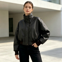Blouson aviateur vintage marron foncé pour femme en PU vieilli, col montant, ourlet côtelé, coupe courte, logo personnalisé, style rétro streetwear