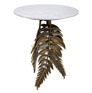 Tavolino <span class=keywords><strong>in</strong></span> foglia d'oro di lusso piedini <span class=keywords><strong>in</strong></span> metallo <span class=keywords><strong>tavolo</strong></span> con bordo superiore <span class=keywords><strong>in</strong></span> <span class=keywords><strong>marmo</strong></span> Designer consiglia <span class=keywords><strong>tavolo</strong></span> ad angolo circolare decorativo <span class=keywords><strong>per</strong></span> Villa dell'hotel - Product Image 6