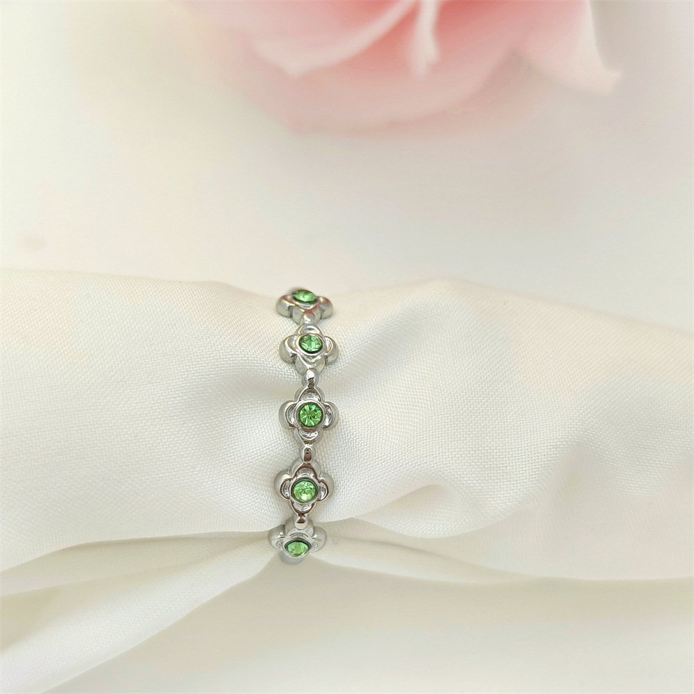 เหล็กสีเขียว