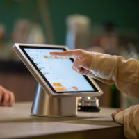 Support IPad, coque de sécurité en aluminium détachable pour iPad, appareil de bureau réglable et rechargeable