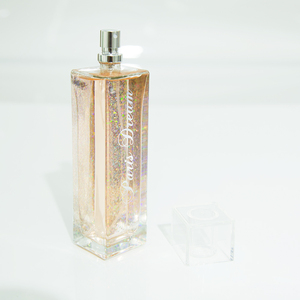 Vente flash, prix bas, <span class=keywords><strong>parfum</strong></span> féminin de créateur original, <span class=keywords><strong>parfum</strong></span> floral agréable pour femmes, ODM et OEM, <span class=keywords><strong>parfum</strong></span> 15146 - Product Image 4