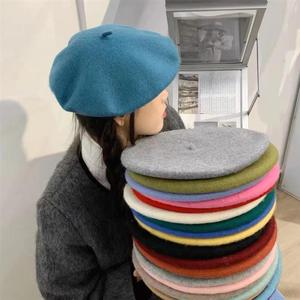 Vente en gros de chapeau de peintre en feutre de laine de qualité pour femmes, chapeau béret français chaud de princesse bonbon de plusieurs couleurs - Product Image 6