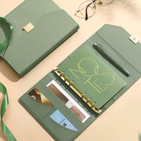 Ensemble cadeau de carnet en cuir PU A5 avec logo personnalisé, classeur à anneaux rechargeable, planificateur d'affaires, stylo, porte-cartes, classeur en cuir