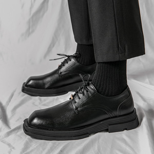 Zapatos de Cuero Blancos con Punta Cuadrada para Hombre, Nueva Tendencia 2026, Suela Gruesa con Aumento de Altura Oculto, Formales de Negocios, Blancos - Product Image 3