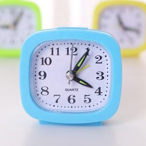 นาฬิกาปลุก QUARTZ 2020 โต๊ะ & ตาราง Analog ควอตซ์ราคาถูกเด็กนักเรียนเข็มพร้อม Backlight สำหรับ Home Office ห้องนอน - Product Image 1