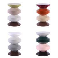 Table d'appoint/de bout personnalisée au design sculptural moderne en fer, avec revêtement en poudre coloré, pour salon, chambre et cafés