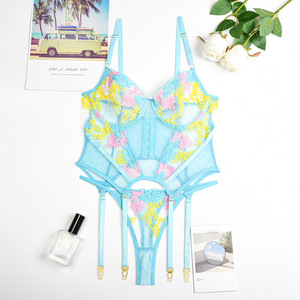 Ensemble de <span class=keywords><strong>lingerie</strong></span> sexy bleu mariage <span class=keywords><strong>mariée</strong></span> broderie florale <span class=keywords><strong>dos</strong></span> <span class=keywords><strong>nu</strong></span> jarretière col string - Product Image 6
