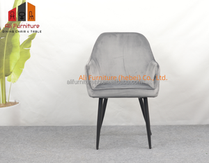 Sillón de Terciopelo de Lujo con Diseño Acolchado y Patas de Metal para Hotel Boutique y Cafetería Elegante, Directo de Fábrica - Product Image 3