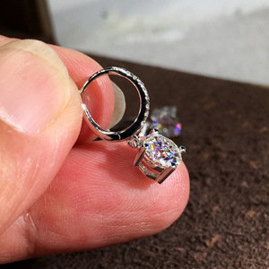 Orecchini a Cerchio con Cristalli Rotondi per Donne, Accessori di Moda Moderni per Uso Quotidiano e Feste - Product Image 3