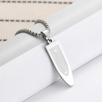 Vente en gros de bijoux pour revendeurs : Collier chaîne JESUS avec pendentif croix balle en acier inoxydable, bijoux de niche pour hommes