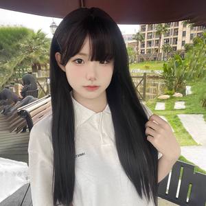 Peluca Larga Lisa Negra con Flequillo Lateral, Cobertura Completa, Línea de Cabello Natural, Fibra Resistente al Calor, Moda y Belleza - Product Image 3