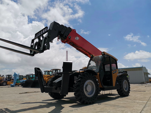 Nueva Carretilla Elevadora Telescópica con Motor Diésel, Capacidad Nominal 4.54T, Modelo STH1056A2, en Venta - Product Image 3
