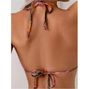 ชุดบิกินี่ทรงสามเหลี่ยมพิมพ์ลายทรอปิคอลสำหรับผู้หญิง ผ้าสแปนเด็กซ์ โพลีเอสเตอร์ ยืดหยุ่นได้ ชุดว่ายน้ำสองชิ้น - Product Image 2