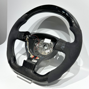 พวงมาลัยกีฬาคาร์บอนไฟเบอร์สีดำแบบกำหนดเองจากโรงงาน พร้อมไฟ LED และหุ้มด้วยอัลคันทาร่า เหมาะสำหรับรถโฟล์คสวาเกน บี6 เอ็มเค3 กอล์ฟ กอล์ฟ3 - Product Image 4
