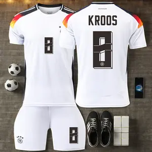 KROOS #8ヨーロピアンカップドイツホームサッカーユニフォーム大人用キッズポリエステル半袖ネームプリントジャージーのみ