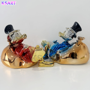 Sculpture de luxe Donald Duck Millionnaire électroplaquée, décoration pour meuble TV de salon, bureau, artisanat artistique pour la maison - Product Image 2