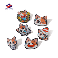 Longzhiyu, fabricant depuis 20 ans, broche épinglette en émail dur, motif chat de dessin animé Kawaii, personnalisable, pour sac à dos