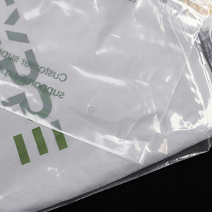 Bolsa de Plástico Transparente Esmerilada con Cierre, Personalizada para Empacar Camisetas, con su Propio Logotipo Impreso, Venta al Por Mayor - Product Image 5