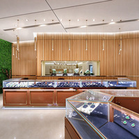 Vitrine de luxe pour bijoux, design d'intérieur haut de gamme pour bijouterie, comptoir d'exposition en verre pour salle d'exposition de bijoux