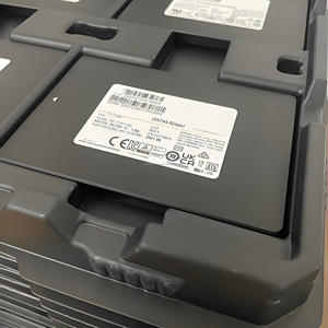 Unidad de estado sólido Interna Nueva de alto rendimiento 7,68 TB 2,5 "U.2 Enterprise NVMe PCIe Gen4 de la serie PM9A3 SATA - Product Image 1