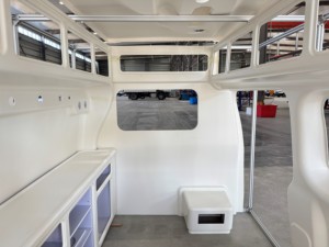 รถพยาบาลแบบแมนนวลรุ่นใหม่ ดีไซน์ภายในแบบ ABS ปรับแต่งได้ สำหรับรถดีเซล/เบนซิน รุ่น Transit V362 ประเภทกวางตุ้ง - Product Image 4