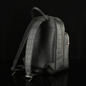 กระเป๋าเป้สะพายหลังหนังจระเข้แท้สำหรับผู้ชาย กระเป๋าใส่แล็ปท็อปแบบพกพาสำหรับเดินทาง ใช้ได้ทั้งพักผ่อนและธุรกิจ ดีไซน์เรียบง่ายทันสมัย - Product Image 3