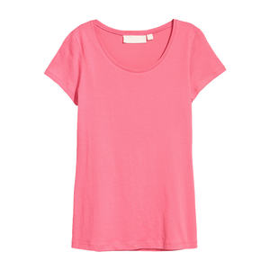 Camiseta Ecológica Esencial para Mujer, Diseño Limpio, Tela Suave, Corte Favorecedor, Ideal para Días de Actividad - Product Image 3