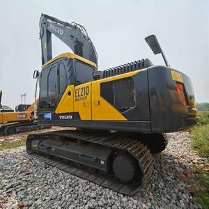 Excavatrice sur chenilles d'occasion Volvo EC210 de 21 tonnes, modèle coréen d'origine, également compatible avec les modèles EC140B et EC140BLC - Product Image 3