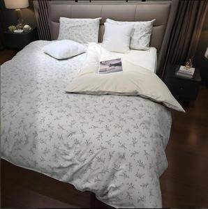 ชุดเครื่องนอน Ye Yu รุ่นรักษ์โลก ทันสมัย ใช้ได้ทุกฤดู เนื้อผ้านุ่ม ทนทาน ผลิตจากผ้าฝ้ายผสมโพลีเอสเตอร์ ซักเครื่องได้ ชุดสี่ชิ้น รับสกรีนโลโก้ สำหรับห้องนอน - Product Image 3