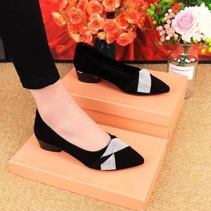 Elegantes Sandalias Negras de Tacón Bajo con Punta en Pico y Decoración de Pedrería, Zapatos de Mujer de Tacón Bajo Tipo Slip-On al por Mayor - Product Image 4