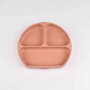 Assiette divisée en silicone antidérapante durable pour l'alimentation des bébés, plat pour enfants avec trois compartiments, matériau flexible de qualité alimentaire - Product Image 2