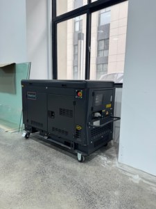 Générateur diesel silencieux Timecore 30FG pour chantier de construction et alimentation de secours industrielle - Product Image 3