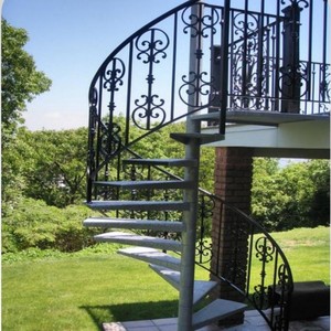 Escalier en colimaçon extérieur en acier inoxydable, design européen durable, fixation par boulons, pour villa, balcon, loft. - Product Image 1