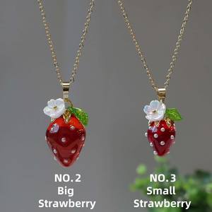 Collares de Resina con Colgantes de Frutas para Mujer, Joyería con Colgantes de Limón, Uva, Fresa y Arándano para Uso Diario Informal/de Verano - Product Image 4