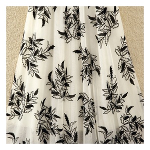 Thời trang được thiết kế mềm Sheer Crepe in xếp li vải tuyn 100% polyester lá mô hình đổ xô lưới dệt cho đám cưới - Product Image 3