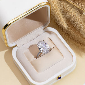 Anillo de Lujo para Mujer con Diamante Ovalado Sintético Cultivado en Laboratorio, Oro Sólido de 18K, Certificado IGI, Modelo MSR-2053 - Product Image 3