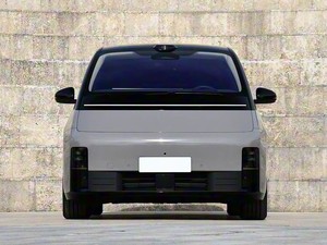 Li Auto MEGA 2025 Ultra Smart Refresh, MPV Elettrico di Lusso di Punta, Comfort Premium, Ampio Schermo Centrale, per Servizio Business Chauffeur - Product Image 2